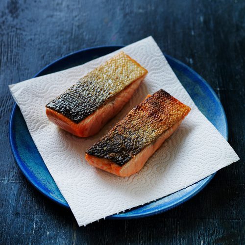 How To Cook CrispySkinned Salmon Market Magazine