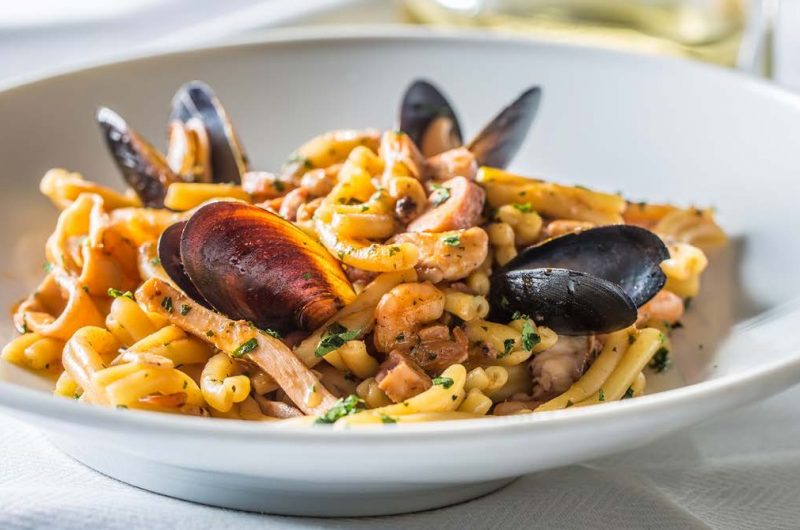 SQUISITO MACCHERONI CALABRESE SEAFOOD MELODY